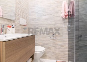 Bagno - Quadrilocale Via Asilo Sant'agata
 
74, Catania - foto 13