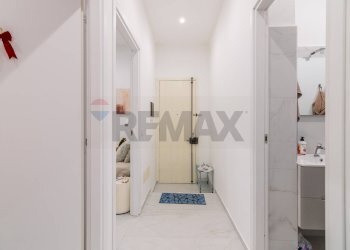 Hall / corridoio - Quadrilocale Via Asilo Sant'agata
 
74, Catania - foto 25