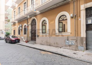 Edificio all\'aperto - Quadrilocale Via Asilo Sant'agata
 
74, Catania - foto 31