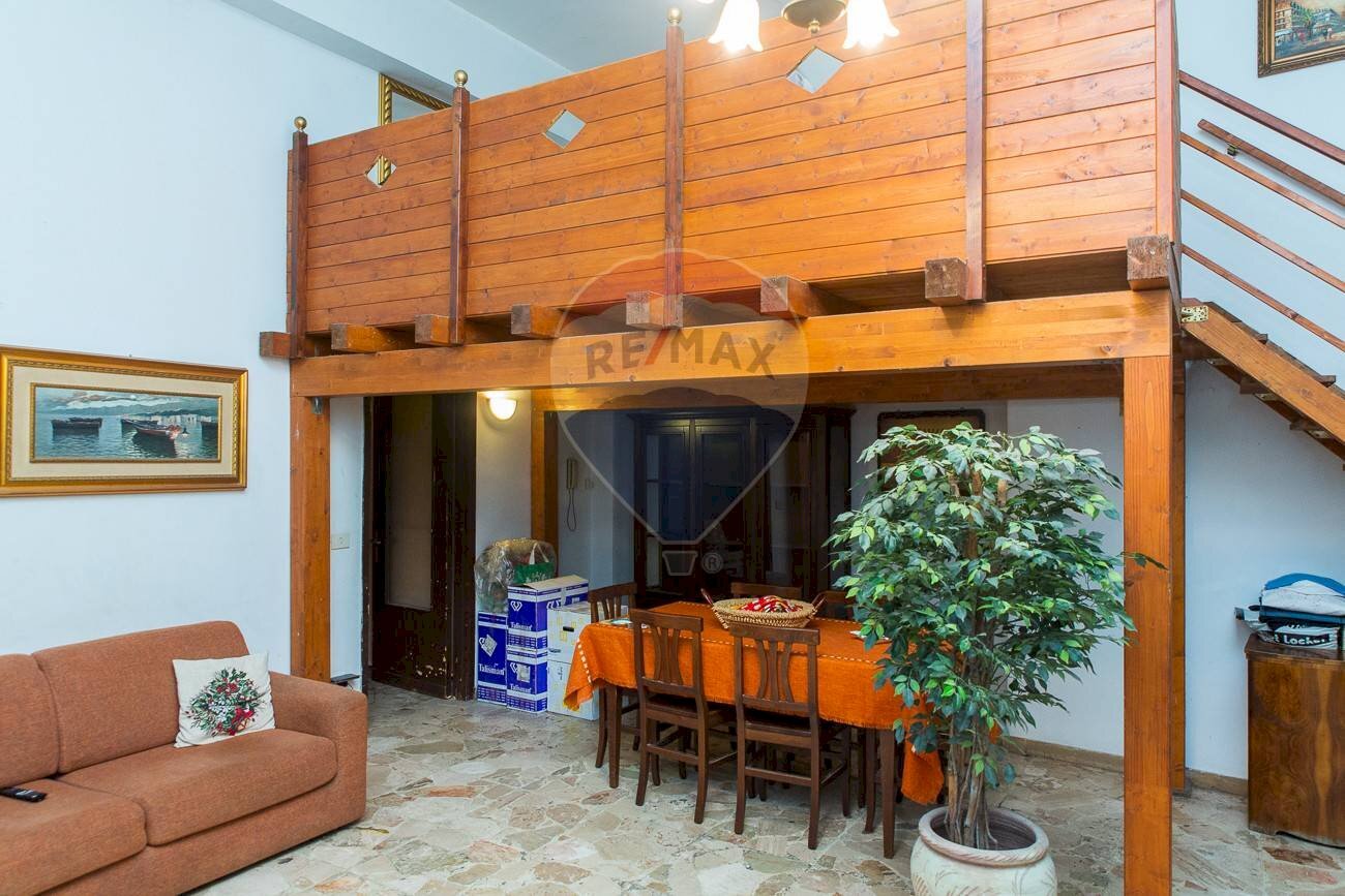 Terrazza - Trilocale Via Dei Vespri
 
6, Misterbianco - foto 1