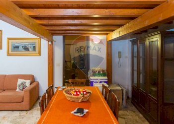 Sala da pranzo - Trilocale Via Dei Vespri
 
6, Misterbianco - foto 8