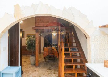 Scale - Trilocale Via Dei Vespri
 
6, Misterbianco - foto 13