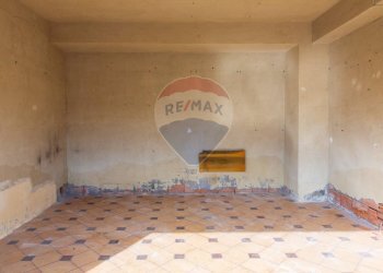 Stanza vuota - Quadrilocale Via Michelangelo Buonarroti
 
13, Aci Catena - foto 6