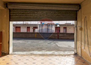 Parcheggio - Quadrilocale Via Michelangelo Buonarroti
 
13, Aci Catena - foto 7