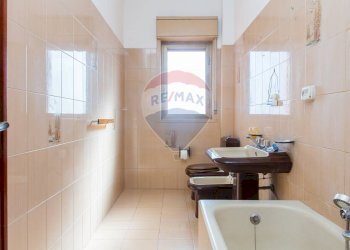 Bagno - Quadrilocale Via Michelangelo Buonarroti
 
13, Aci Catena - foto 11