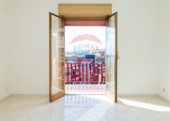 Stanza vuota - Quadrilocale Via Michelangelo Buonarroti
 
13, Aci Catena - foto 18