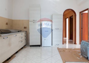 Cucina - Quadrilocale Via Michelangelo Buonarroti
 
13, Aci Catena - foto 23