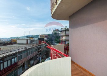 Balcone - Quadrilocale Via Michelangelo Buonarroti
 
13, Aci Catena - foto 28