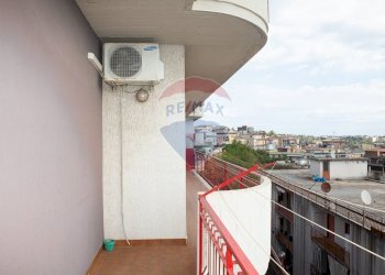 Balcone - Quadrilocale Via Michelangelo Buonarroti
 
13, Aci Catena - foto 32