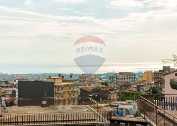 Edificio all\'aperto - Quadrilocale Via Michelangelo Buonarroti
 
13, Aci Catena - foto 33