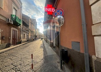 Edificio all\'aperto - Negozio vittorio emanuele
235, Santa Maria di Licodia - foto 8