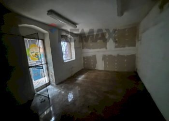 Stanza vuota - Negozio vittorio emanuele
235, Santa Maria di Licodia - foto 12