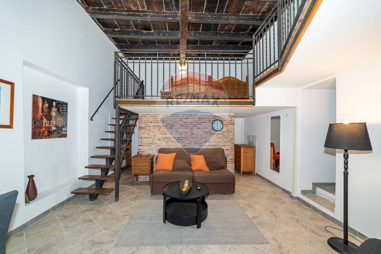 Soggiorno - Casa indipendente Via Claudio Maria Arezzo
 
22, Siracusa - foto 1