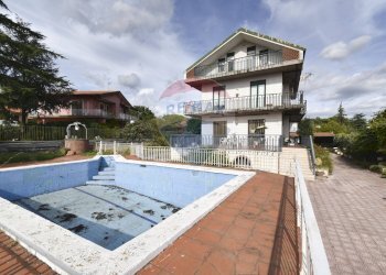 Piscina - Casa semi indipendente Via del Bosco
 
212, Mascalucia - foto 6