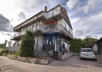 Casa all\'aperto - Casa semi indipendente Via del Bosco
 
212, Mascalucia - foto 11