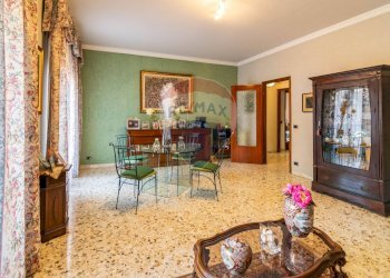 Sala da pranzo - Appartamento VIA DUCA DEGLI ABBRUZZI, Catania - foto 2