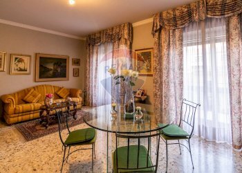 Sala da pranzo - Appartamento VIA DUCA DEGLI ABBRUZZI, Catania - foto 4