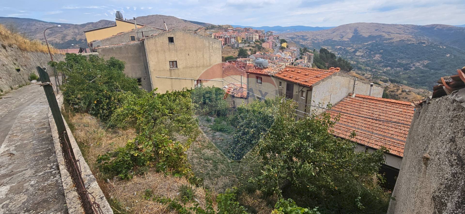 Vista delle montagne - Casa semi indipendente Via Bandiera
 
72/73, Capizzi - foto 2