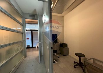 Hall / corridoio - Ufficio Maiolati Spontini - foto 6