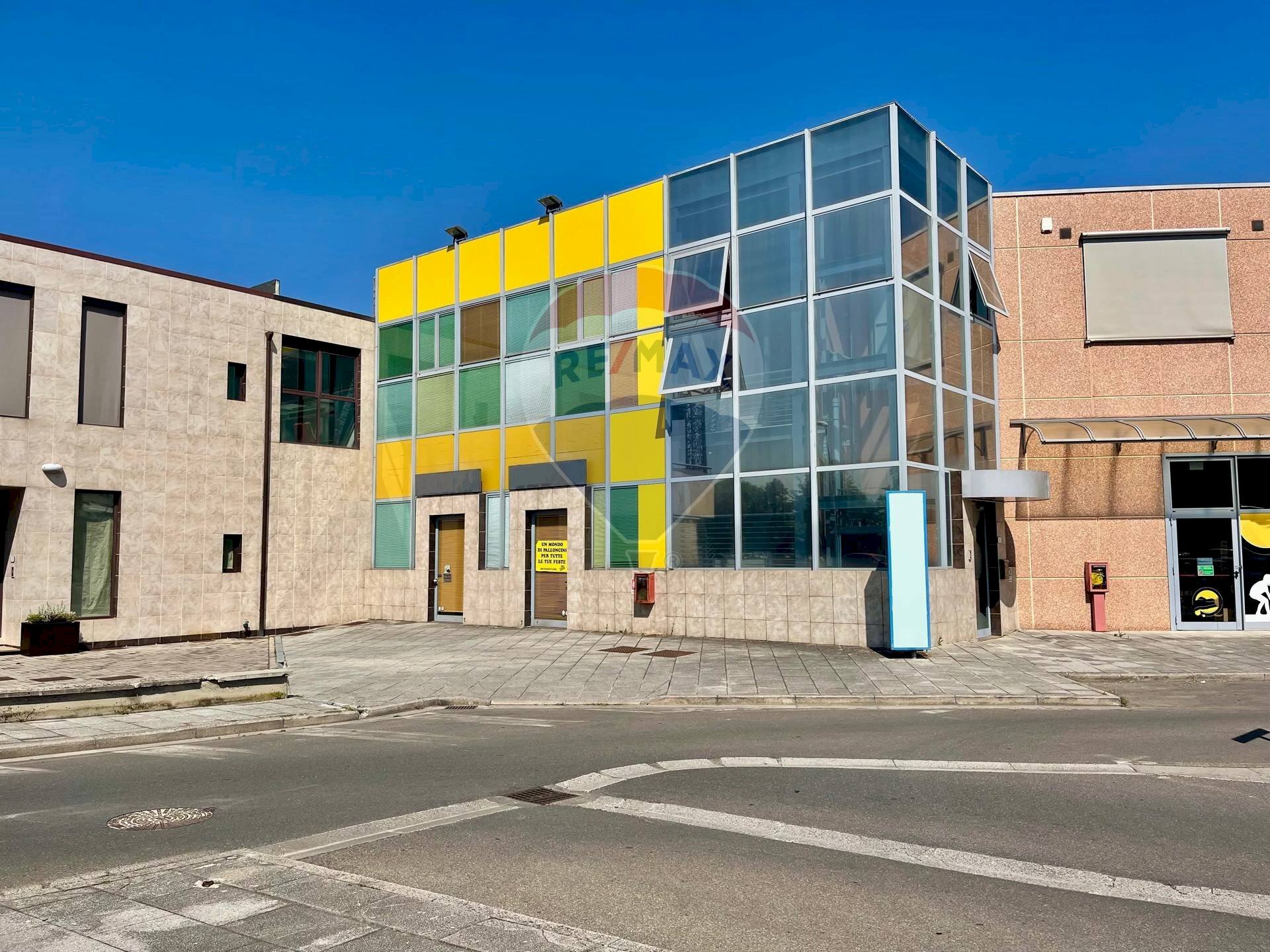 Foto 3 - Locale Commerciale Via Caduti sul lavoro
 
3, Vinci - foto 3