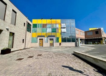 Foto 4 - Locale Commerciale Via Caduti sul lavoro
 
3, Vinci - foto 4