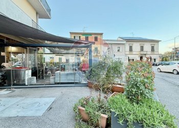 Terrazza - Bar Tavola Calda - Fredda Via Raffaelo Sanzio
 
1, Empoli - foto 6