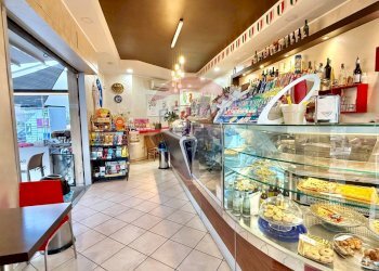 Dispensa di stoccaggio - Bar Tavola Calda - Fredda Via Raffaelo Sanzio
 
1, Empoli - foto 7