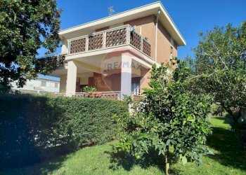 Casa all\'aperto - Villa via Passo del Turchino
 
8, Nettuno - foto 2