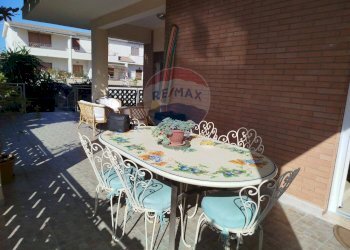 Terrazza - Villa via Passo del Turchino
 
8, Nettuno - foto 10