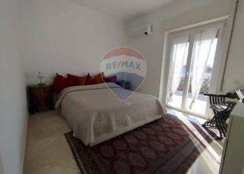 Camera / camera da letto - Villa via Passo del Turchino
 
8, Nettuno - foto 25