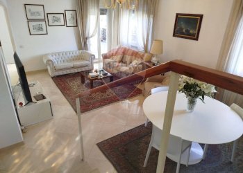 Sala da pranzo - Villa via Passo del Turchino
 
8, Nettuno - foto 15