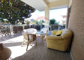 Terrazza - Villa via Passo del Turchino
 
8, Nettuno - foto 11