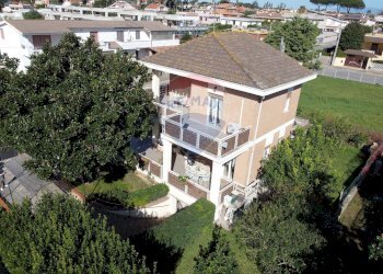 Casa all\'aperto - Villa via Passo del Turchino
 
8, Nettuno - foto 27