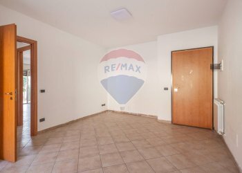 Stanza vuota - Trilocale Motta Sant'Anastasia - foto 4