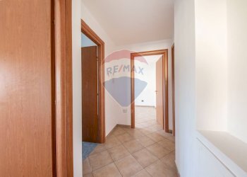 Hall / corridoio - Trilocale Motta Sant'Anastasia - foto 9