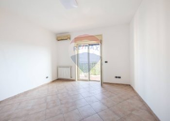 Stanza vuota - Trilocale Motta Sant'Anastasia - foto 10