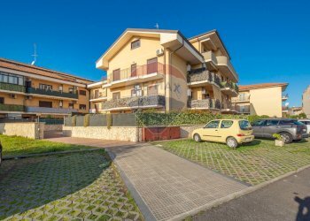 Edificio all\'aperto - Trilocale Motta Sant'Anastasia - foto 24