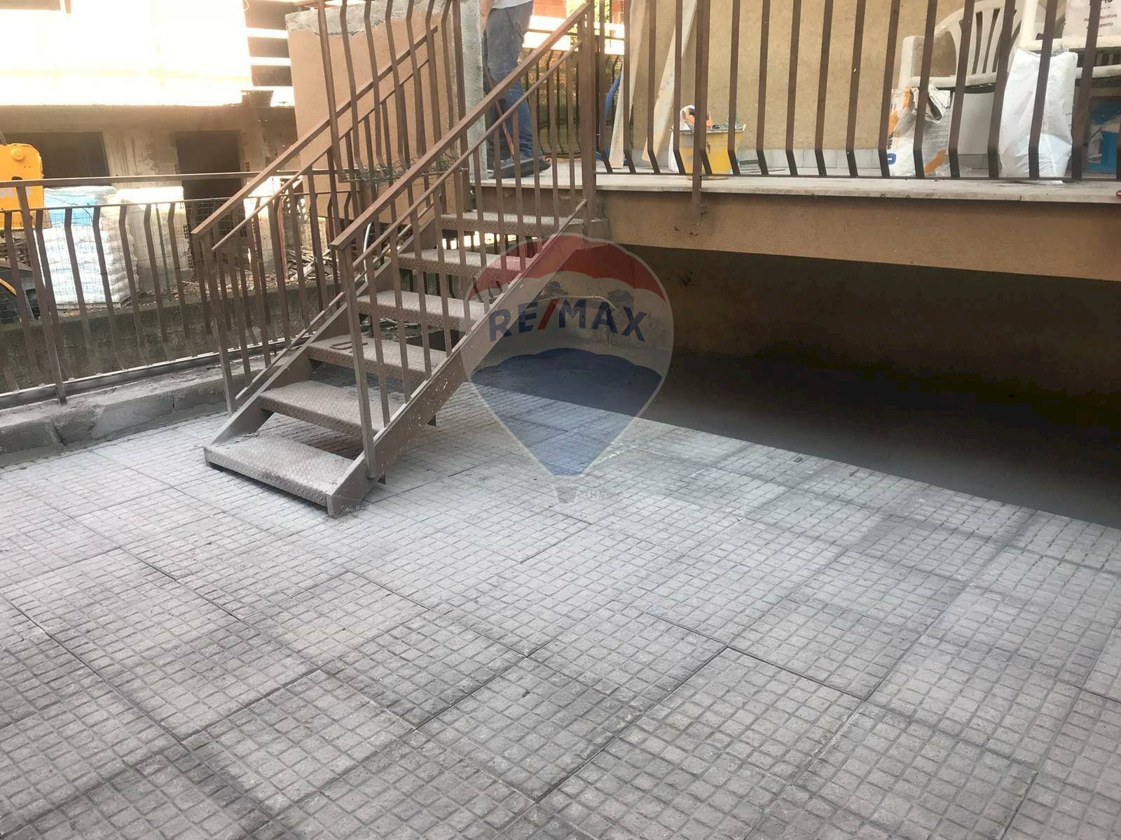 Scale - Bilocale via monsignor cannavo
 
16, Piedimonte Etneo - foto 1