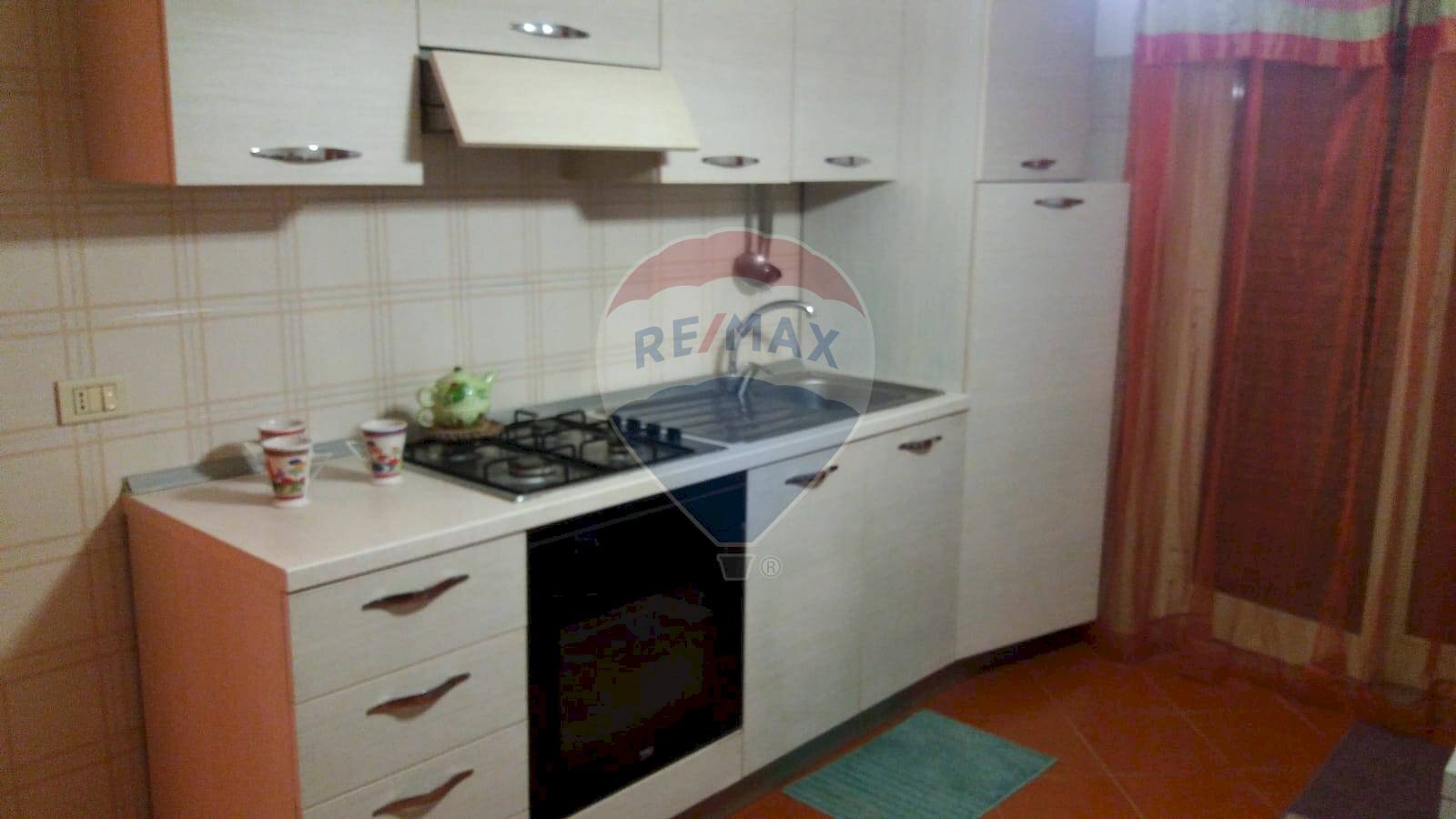 Cucina - Bilocale via monsignor cannavo
 
16, Piedimonte Etneo - foto 2