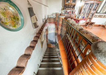 Scale - Villa Pedara - foto 18