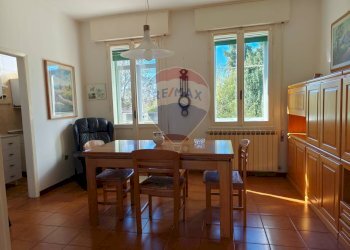 Sala da pranzo - Quadrilocale Via Del Vescovo
 
103, Ferrara - foto 1