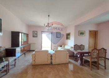 Sala da pranzo - Appartamento VIA VILLA OSPEDALE, Pizzoli - foto 4