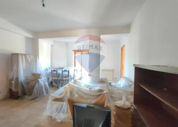 Sala da pranzo - Appartamento VIA VILLA OSPEDALE, Pizzoli - foto 4
