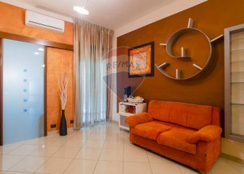 Soggiorno - Trilocale Via Toscanini
 
7, Collegno - foto 26