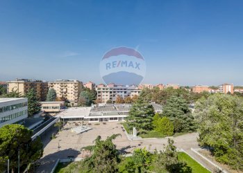 Vista balcone camera - Trilocale Via Toscanini
 
7, Collegno - foto 32