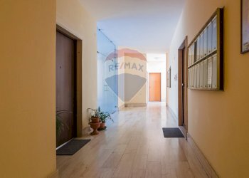 Corridoio condominio - Trilocale Via Toscanini
 
7, Collegno - foto 36