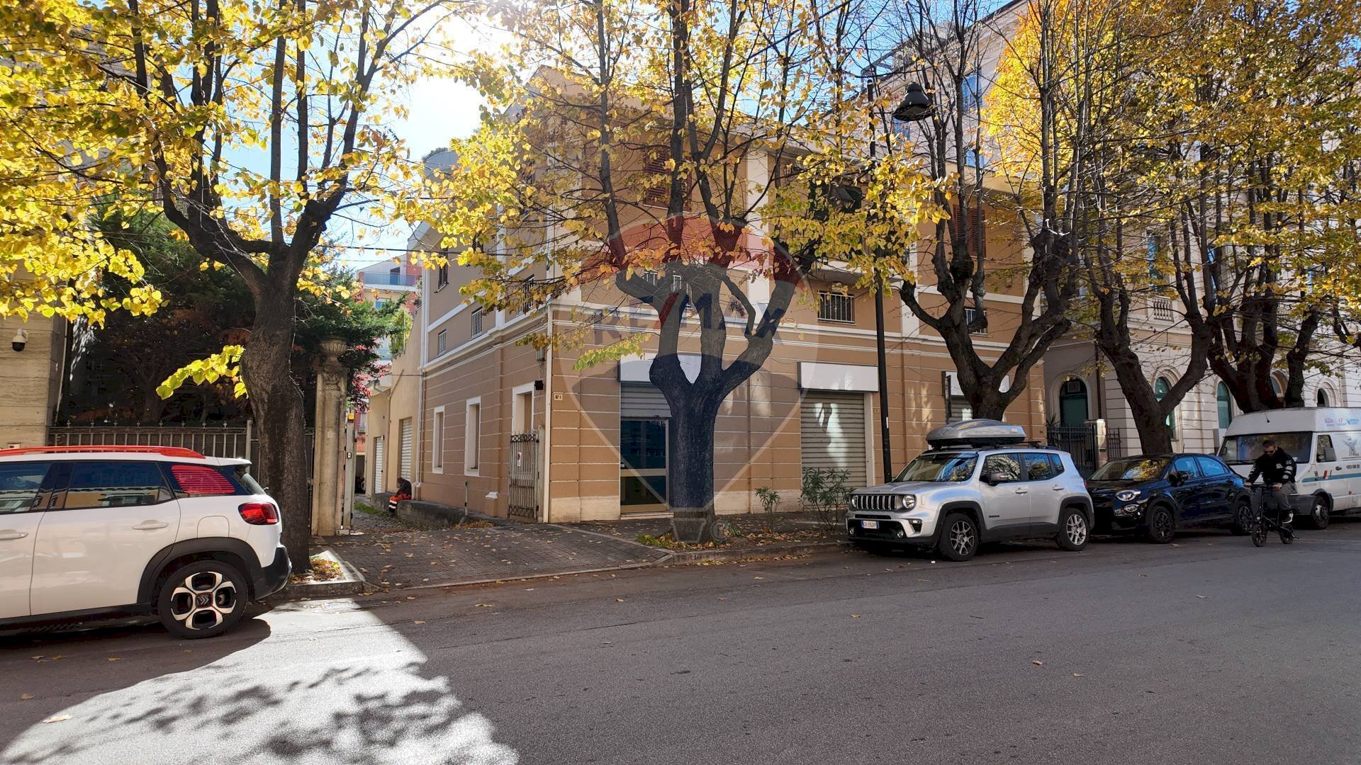 Edificio all\'aperto - Locale Commerciale viale vittoria colonna, Pescara - foto 1