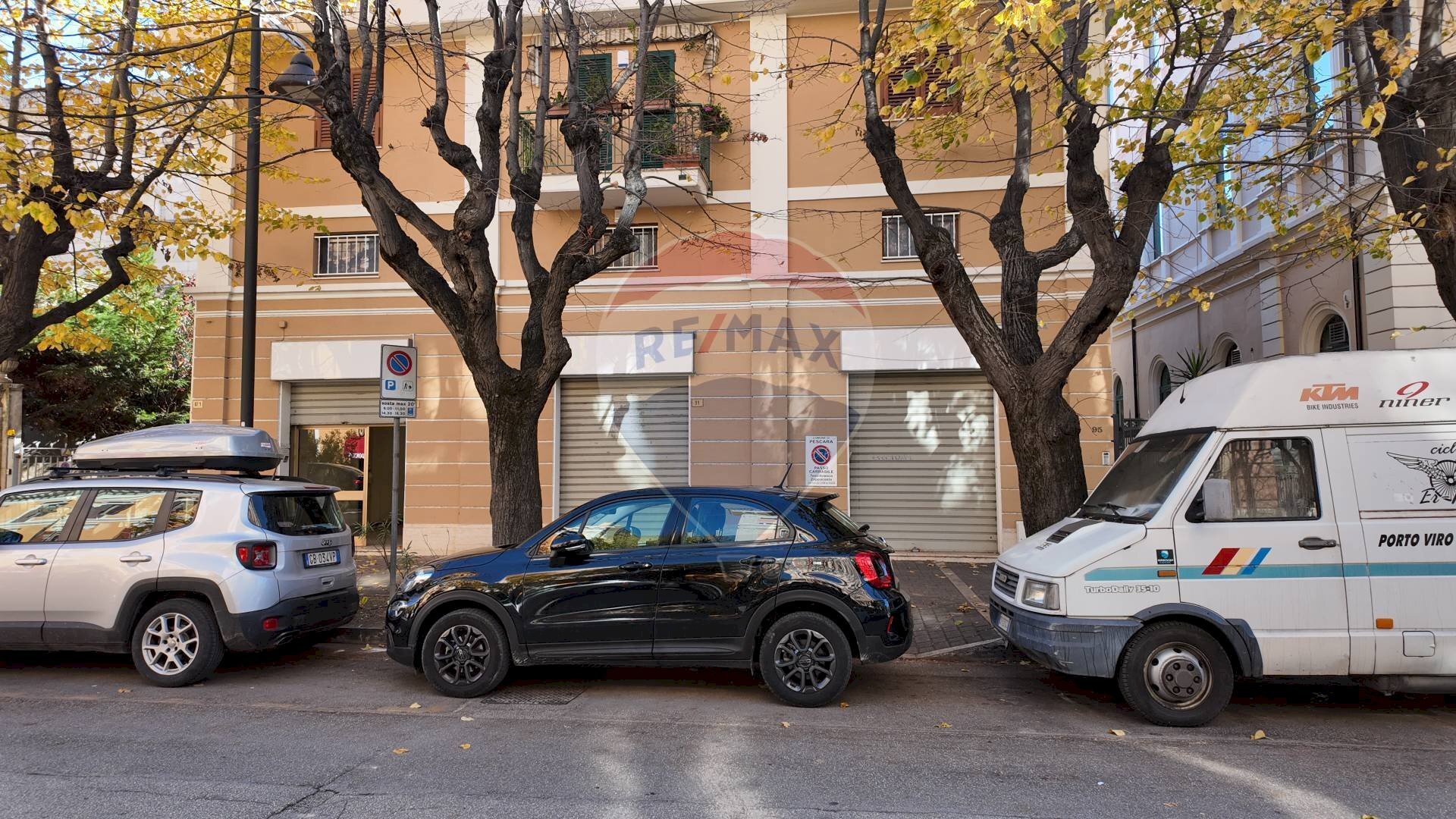 Edificio all\'aperto - Locale Commerciale viale vittoria colonna, Pescara - foto 2