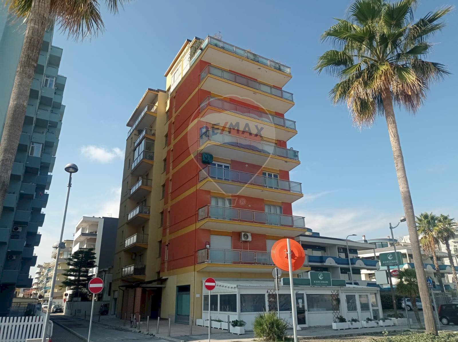 Edificio all\'aperto - Two-room apartment Via Venezia Giulia
 
2, Montesilvano - photo 1