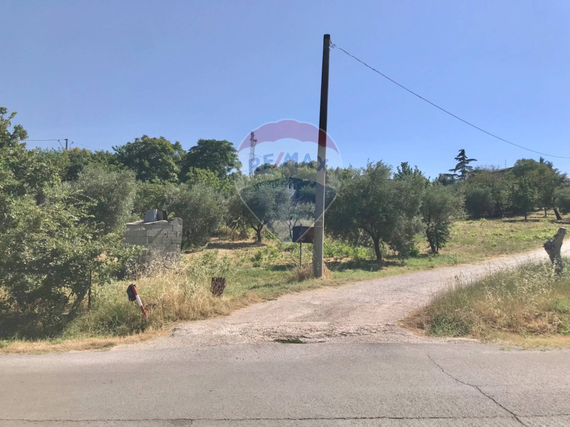 Vista delle montagne - Terreno edificabile Via Torre
 
1, Torrevecchia Teatina - foto 3